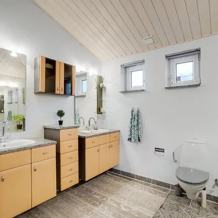 Dom wakacyjny Fris - 100m From The Sea In Nw Jutland By Interhome